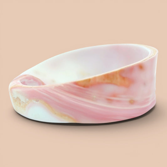 Queen Conch Bangle (Large)