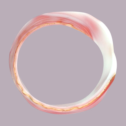 Queen Conch Bangle