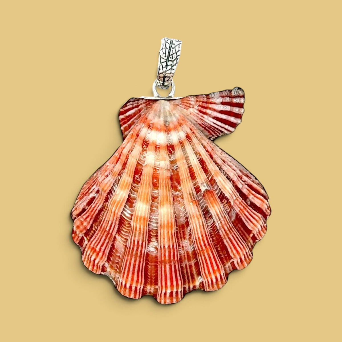 Lion's Paw Pendant (KOTS)