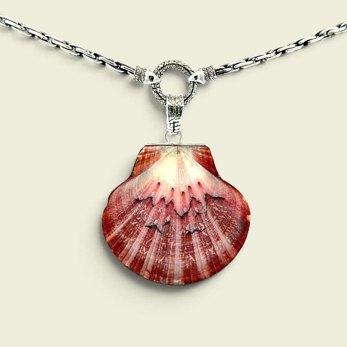 Zig Zag Flat Scallop Pendant