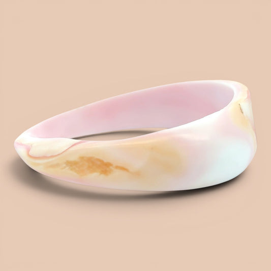 Queen Conch Bangle (Large)